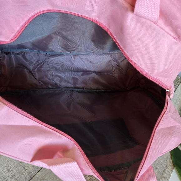 Hello Kitty Pink Duffle Bag w/ Iconic Red Bow - Picture 8 of 8